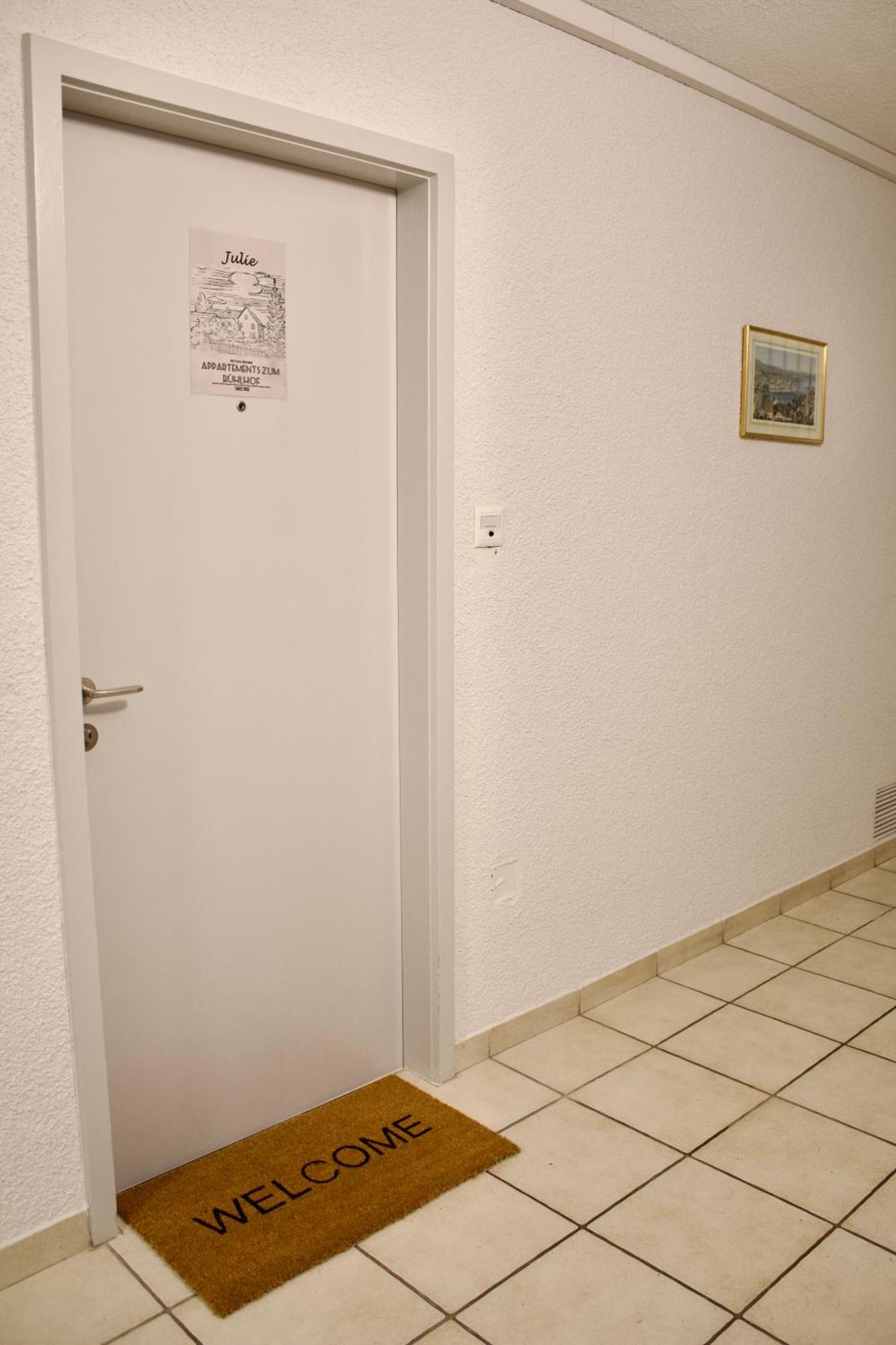 Zum Buehlhof Apartemen
